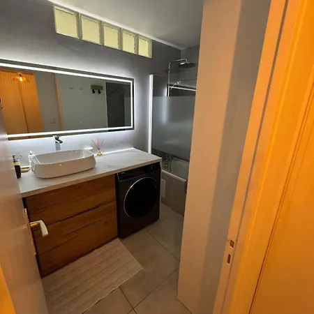 Comfort & Charm - For Up To 6 Guests パリ